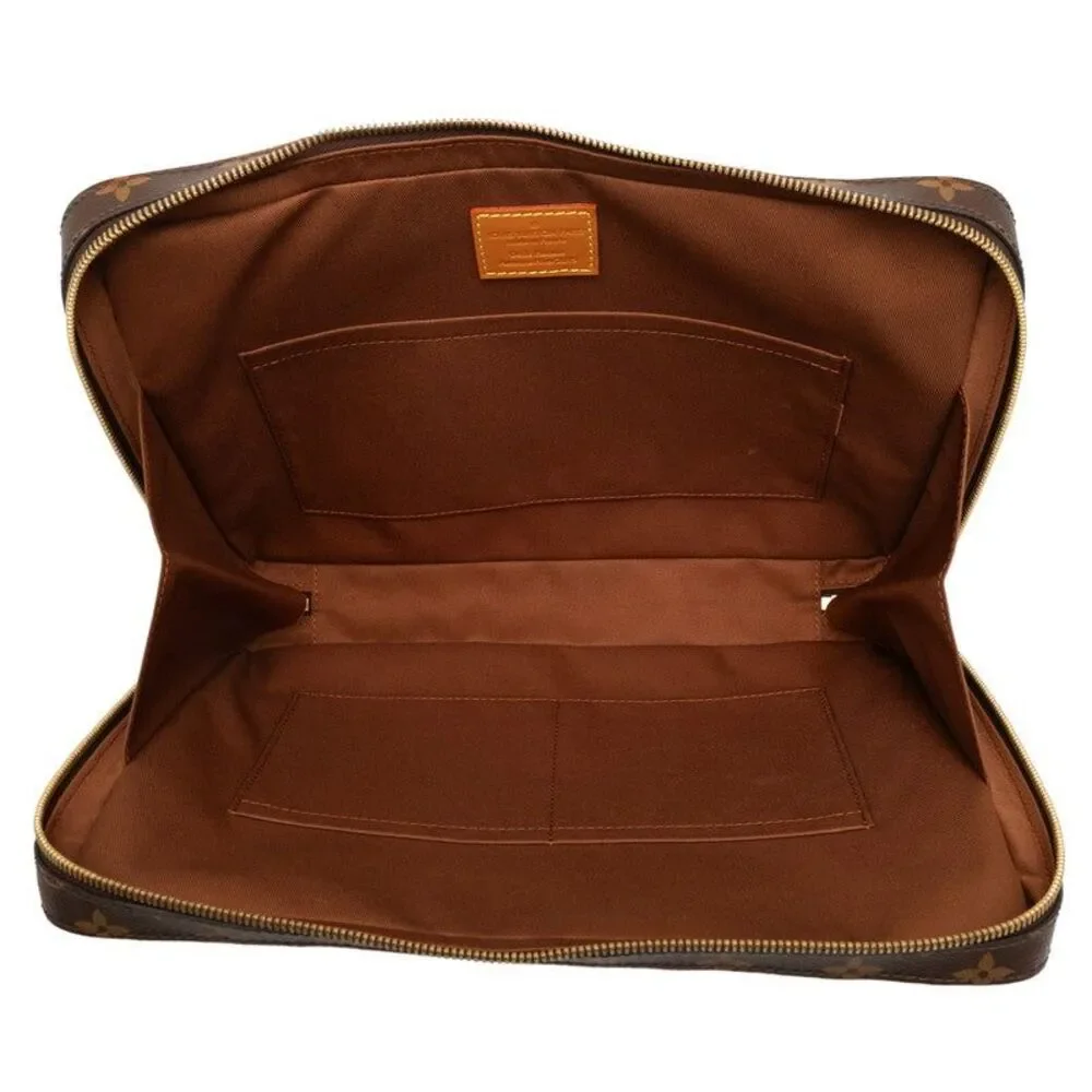 Louis Vuitton Messenger MM Shoulder Bag